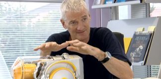 Brexit Billionaire Sir James Dyson To Build It’s Car Making Factory In Singapore James-Dyson