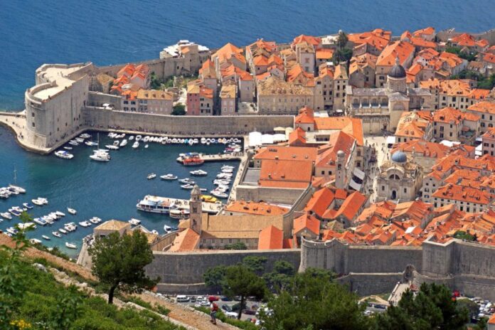 croatia-01756---old-port-dubrovnik3459