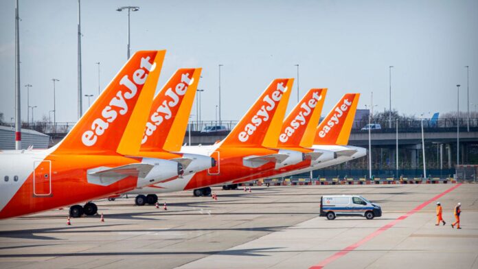 skynews-easyjet-easy-jet-schipol_4963038