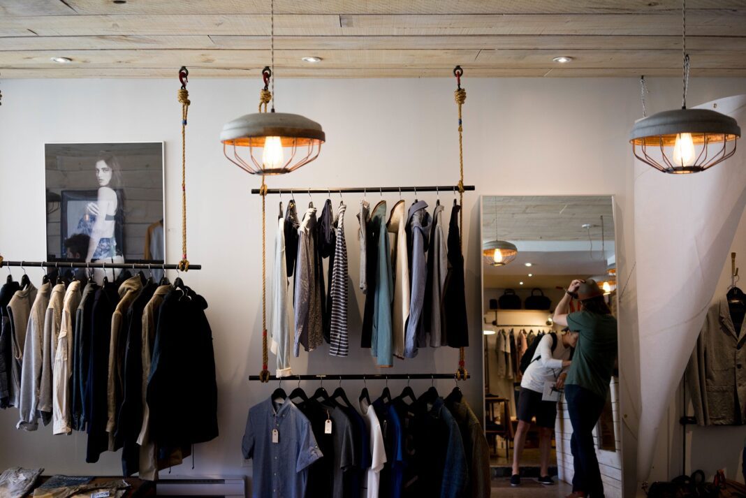 How to Build a Capsule Wardrobe Based on Your Personal Color Palette ...