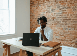 How Small Businesses Can Reach New Customers Without Relocating