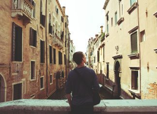 Is the Digital Nomad Lifestyle Right for You?