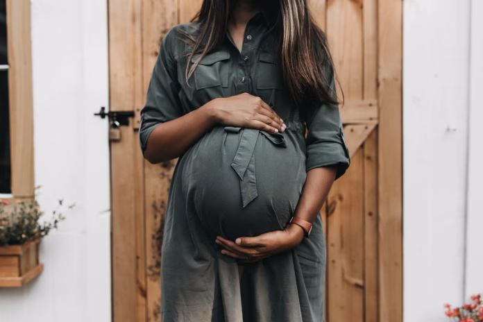 woman pregnant