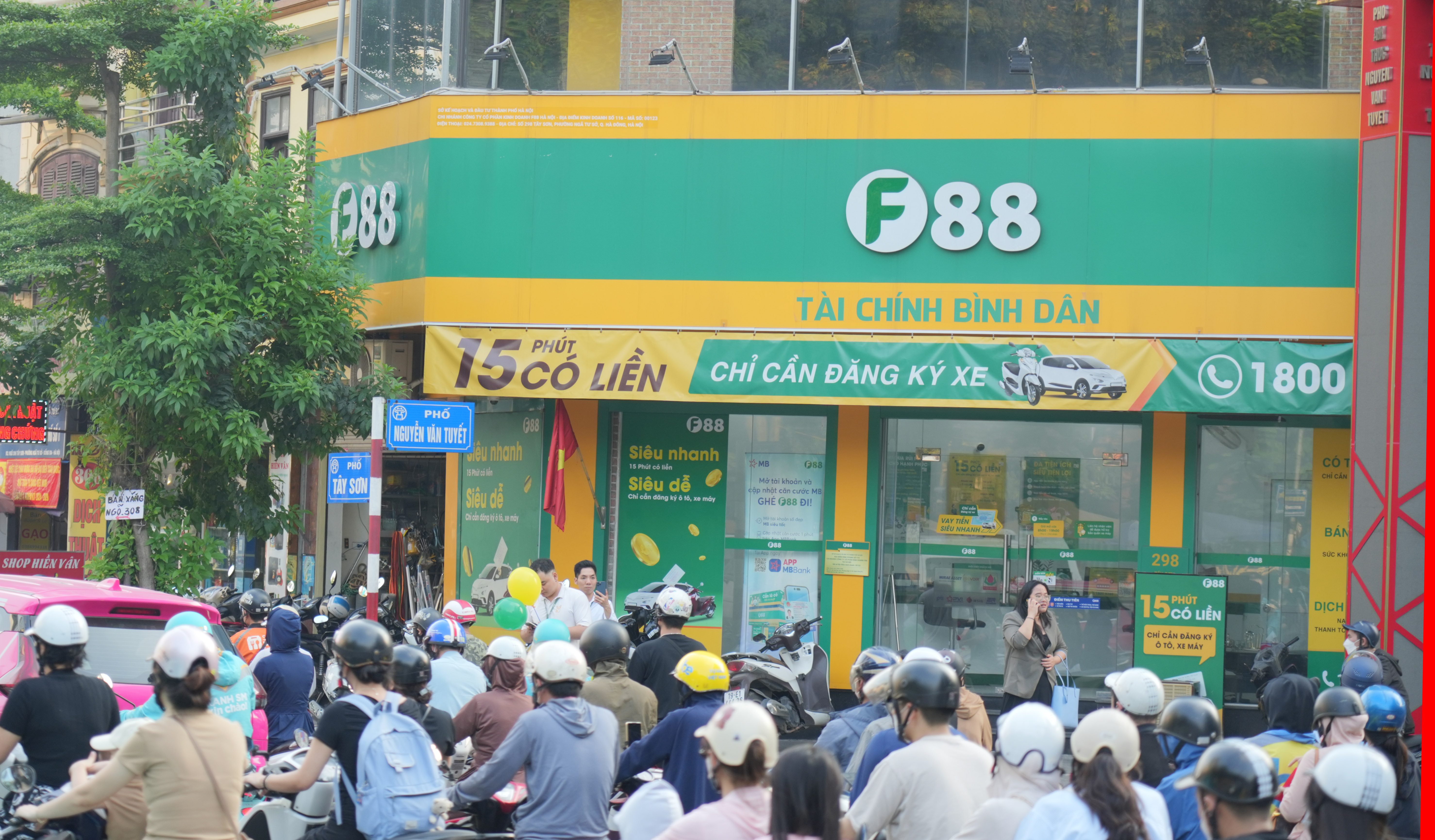 An F88 pawn shop in Hà Nội. F88 is now eligible to become the first alternative financial services provider to move towards a listing on Việt Nam's stock market. Photo courtesy of F88