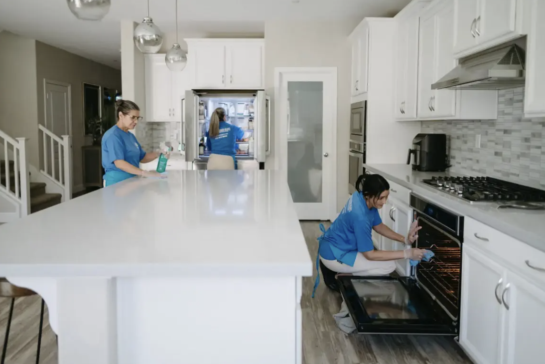 Cleaning Glow Sets the Standard for Home Cleaning Excellence in San Francisco with 2025 Consumer Choice Award