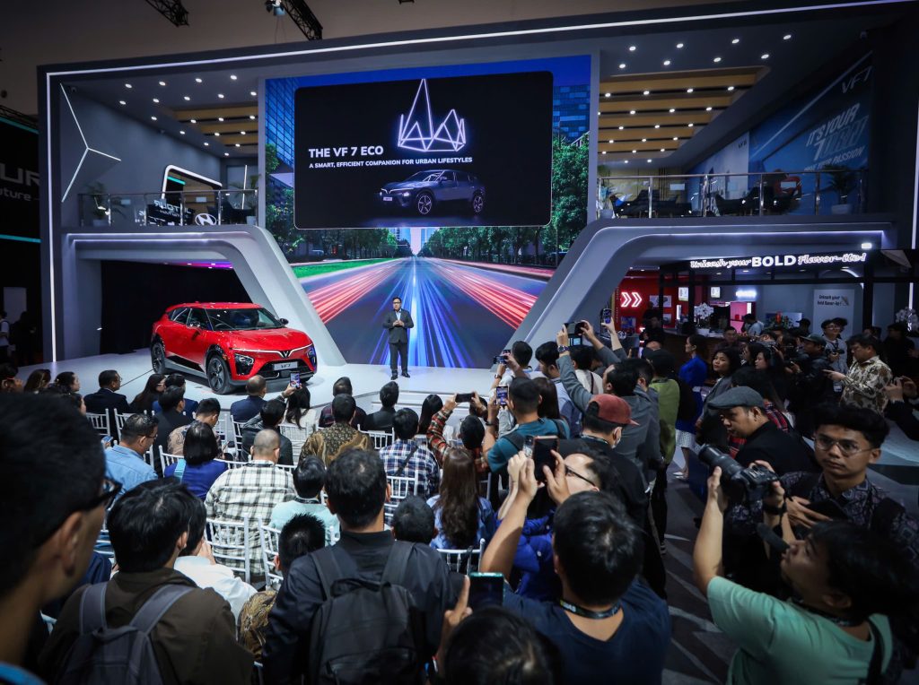 VinFast launches all-electric VF 7 suv in Indonesia