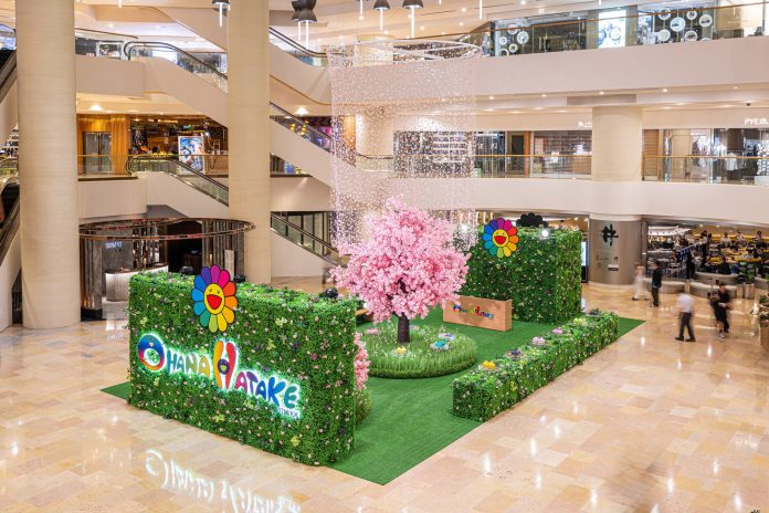 Pacific-Place-Field-of-Flowers-T