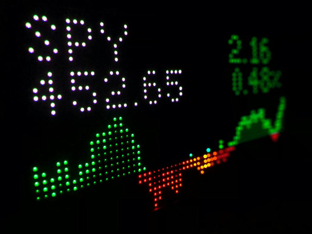 S&P 500 Has Its Best Month Since 2020 — Eurozone Sentiment Just Hit Pandemic Lows