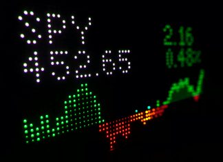 S&P 500 Has Its Best Month Since 2020 — Eurozone Sentiment Just Hit Pandemic Lows