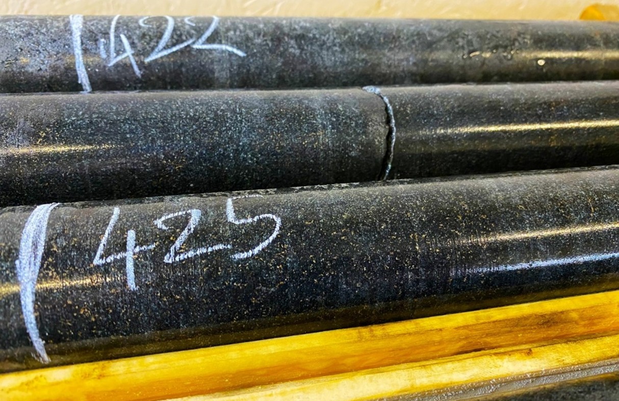 Clean Air Metals Confirms Potential Major Extension at Escape Deposit Along 2.5 km Magnetic Trend