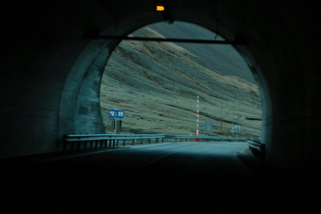 saul-macias-EZR-XKFSaNc-unsplash