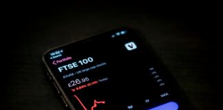 FTSE 100 on the rise ahead of Autumn budget