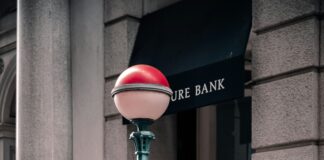 Will the Rest of the World Follow the US in Deregulating Banks?