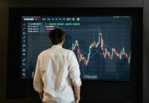 Why Are Tech Earnings Driving Market Optimism Despite US Political Uncertainty?