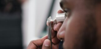 De Beers Headed for Consortium Sale as Anglo Chief Confirms Exit Strategy