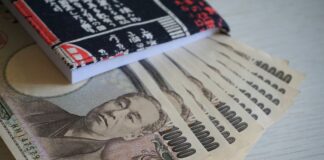 Japan’s 10-Year Bond Yield Nears 3% as Yen Weakness Tests the Bank of Japan
