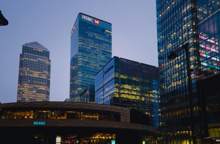UK Banking Shocker: HSBC Records $400M Loss as Lender Collapses