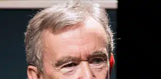 WEEKEND READ:Bernard Arnault -The Wolf in Cashmere Fights for His Throne