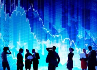 Institutions Pour Billions Into Private Credit as Retail Flees
