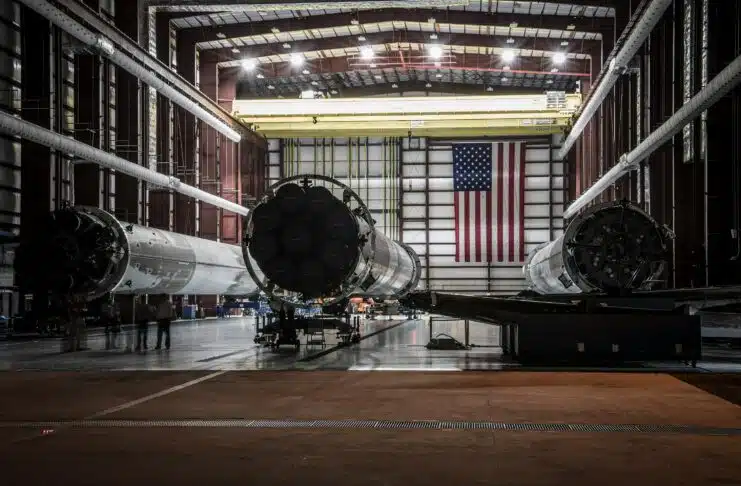SpaceX Sell-Off Erases $1tn From Musk’s Rocket Group
