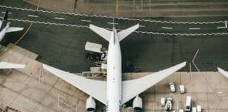 Airlines Hold Fares High as Jet Fuel Costs Retreat