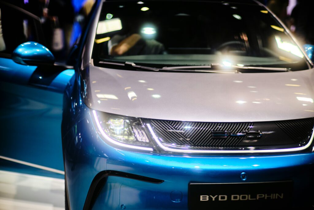 EU Turns to China to Cap Hybrid Car Exports as Trade Tensions Escalate