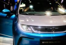 EU Turns to China to Cap Hybrid Car Exports as Trade Tensions Escalate