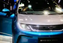 EU Turns to China to Cap Hybrid Car Exports as Trade Tensions Escalate