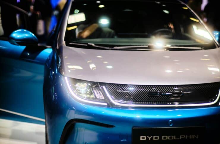 EU Turns to China to Cap Hybrid Car Exports as Trade Tensions Escalate