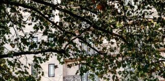 The Dorchester to Sell Qatari Sheikh’s Car Over £460,000 Unpaid Hotel Bill