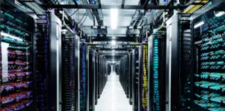 6 Bare-Metal Hypervisor Technologies for Modern Data Centers bare-metal hypervisor modern data center server racks with coloured cables and enterprise infrastructure