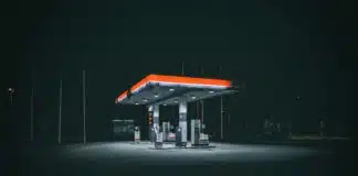 EU in Crisis Talks Over Diesel Stocks as US Threatens Ban